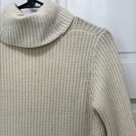 Anthropologie moth Knit Turtleneck Sweater w/ Dramatic Hight Low Hem - Size XSP - Picture 12 of 16